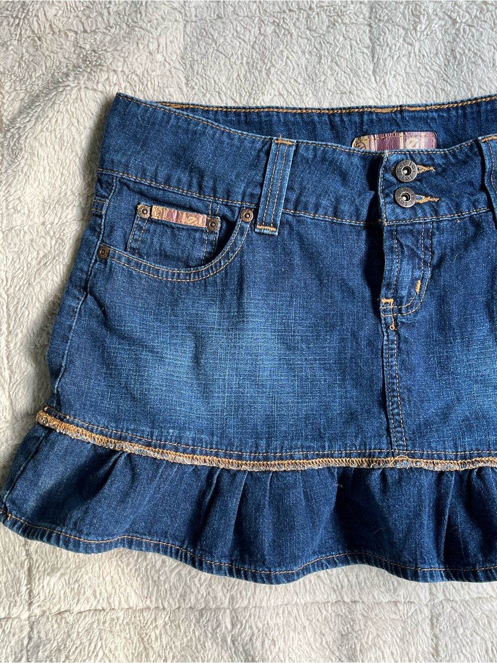 Y2K Western Coastal Cowgirl Lei Low Rise Dark Wash Denim Ruffle Hem Mini Skirt